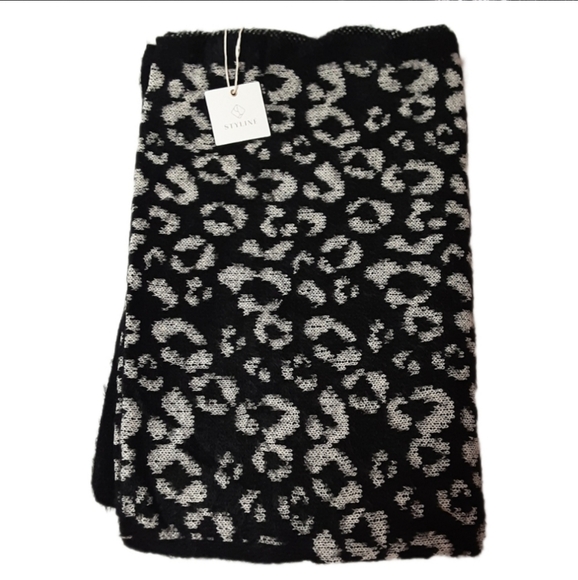 Leopard Print Poncho Sweater - Picture 13 of 13